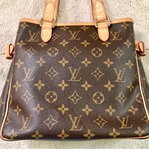 👑✅PRICE FIRM✅AUTHENTIC Louis Vuitton Small Vertical Batignolles - Picture 4 of 16